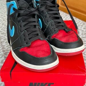 Jordan Air 1 High OG in Black and Red